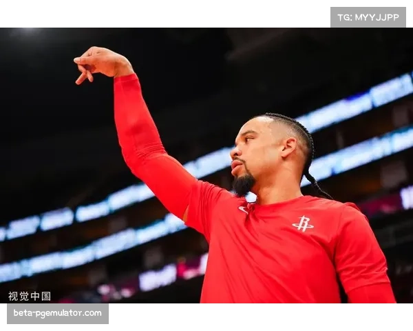 利弗斯试图为狄龙“顶包”未果 裁判明察秋毫维持判罚